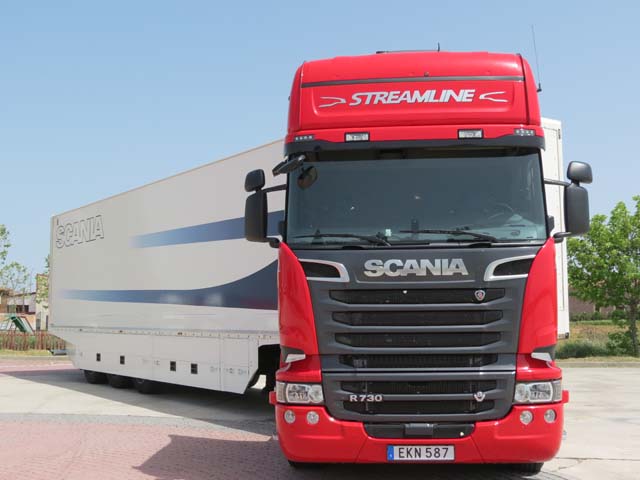 El Scania R 730 Streamline maneja las 40 toneladas al ralentí.